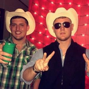 Meet your Posher, Zach